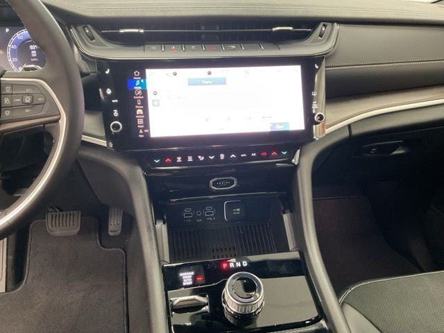 2026 Jeep Grand Cherokee GRAND CHEROKEE L LAREDO ALTITUDE 4X4