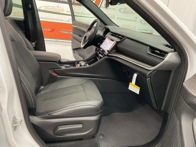 2026 Jeep Grand Cherokee GRAND CHEROKEE L LAREDO ALTITUDE 4X4