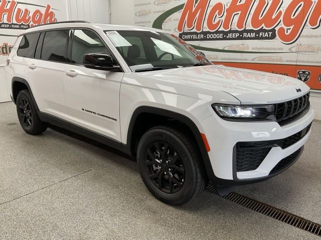2026 Jeep Grand Cherokee GRAND CHEROKEE L LAREDO ALTITUDE 4X4