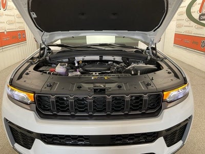 2026 Jeep Grand Cherokee GRAND CHEROKEE L LAREDO ALTITUDE 4X4