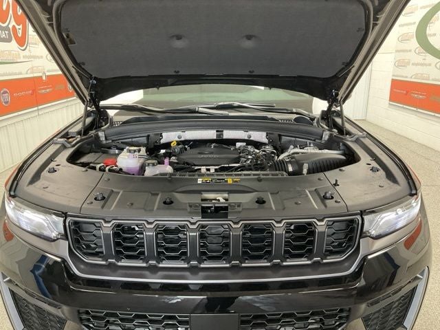 2026 Jeep Grand Cherokee GRAND CHEROKEE L LAREDO ALTITUDE 4X4
