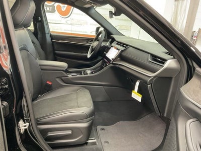 2026 Jeep Grand Cherokee GRAND CHEROKEE L LAREDO ALTITUDE 4X4