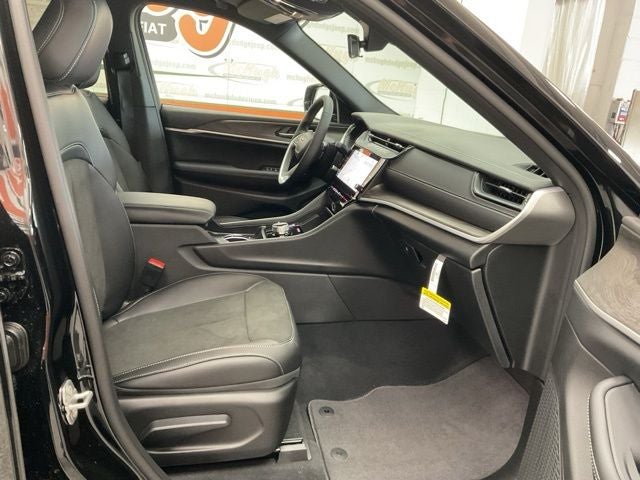 2026 Jeep Grand Cherokee GRAND CHEROKEE L LAREDO ALTITUDE 4X4