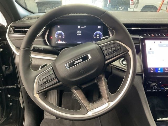 2025 Jeep Grand Cherokee L Limited 4x4