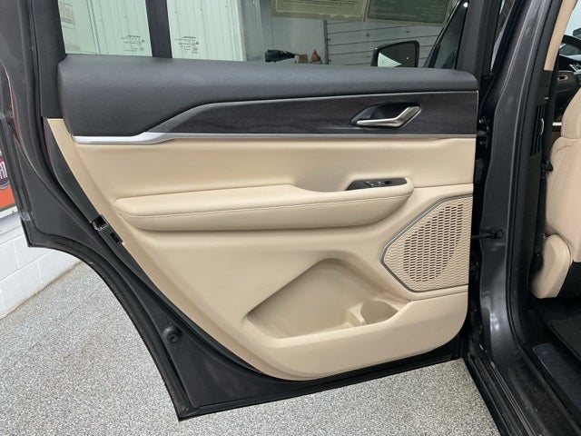 2022 Jeep Grand Cherokee L Limited 4x4