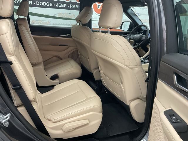 2025 Jeep Grand Cherokee L Limited 4x4