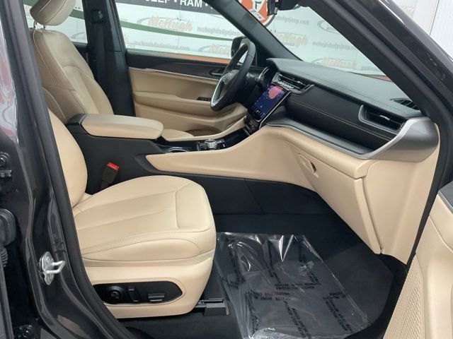 2025 Jeep Grand Cherokee L Limited 4x4