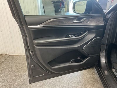 2025 Jeep Grand Cherokee L Overland 4x4