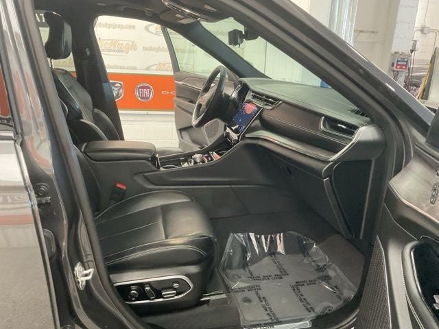 2025 Jeep Grand Cherokee L Overland 4x4