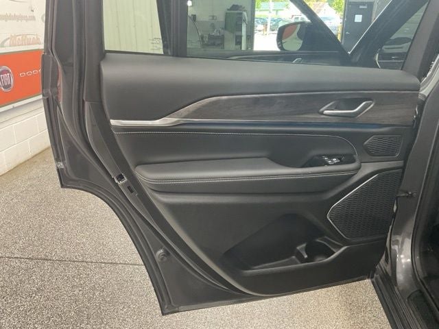 2023 Jeep Grand Cherokee L Overland 4x4