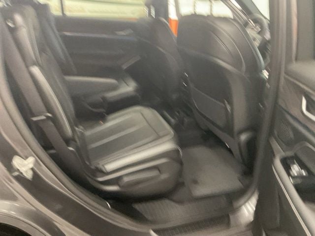 2023 Jeep Grand Cherokee L Overland 4x4
