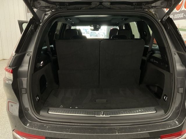 2022 Jeep Grand Cherokee L Overland 4x4