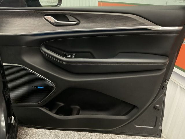 2022 Jeep Grand Cherokee L Overland 4x4