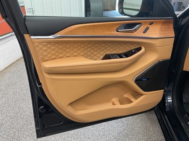 2024 Jeep Grand Cherokee L Summit Reserve 4x4