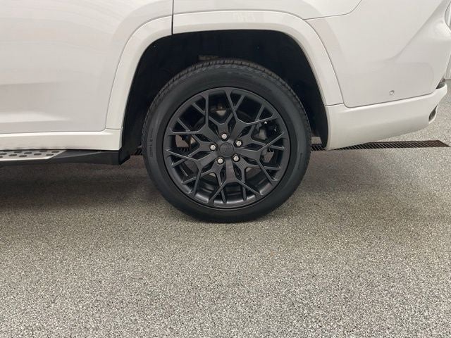 2025 Jeep Grand Cherokee L Summit Reserve 4x4