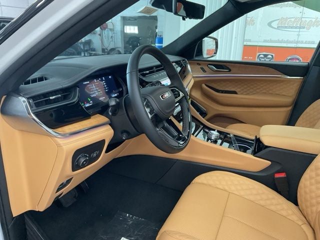 2026 Jeep Grand Cherokee GRAND CHEROKEE L SUMMIT 4X4