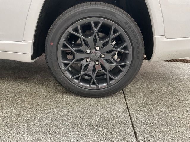 2026 Jeep Grand Cherokee GRAND CHEROKEE L SUMMIT 4X4