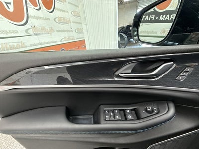 2022 Jeep Grand Cherokee 4xe Trailhawk 4x4