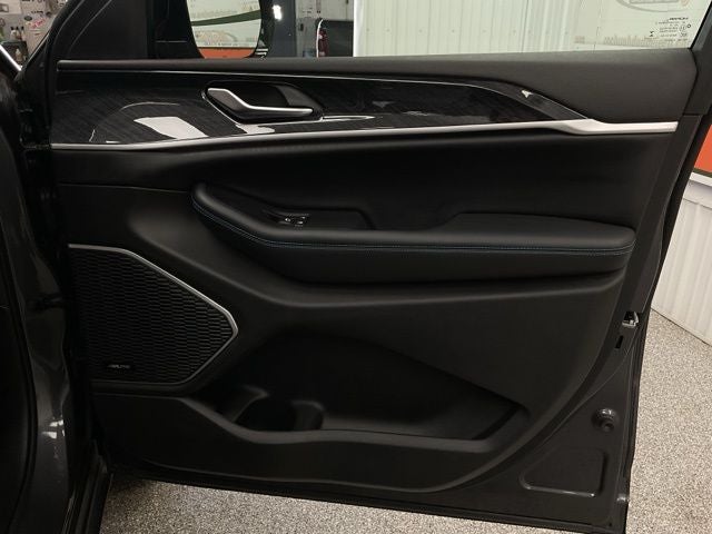 2022 Jeep Grand Cherokee 4xe Trailhawk 4x4