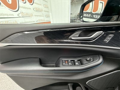 2024 Jeep Grand Cherokee 4xe Trailhawk