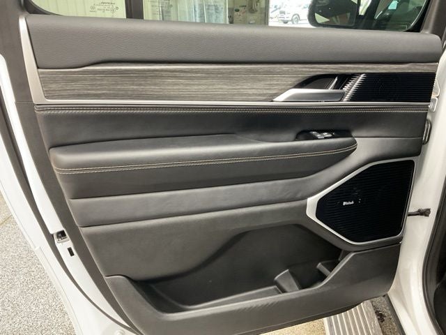 2024 Jeep Wagoneer L Series III 4x4