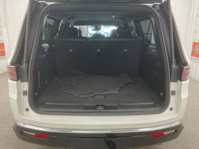 2024 Jeep Wagoneer L Series III 4x4