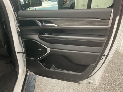 2024 Jeep Wagoneer L Series III 4x4