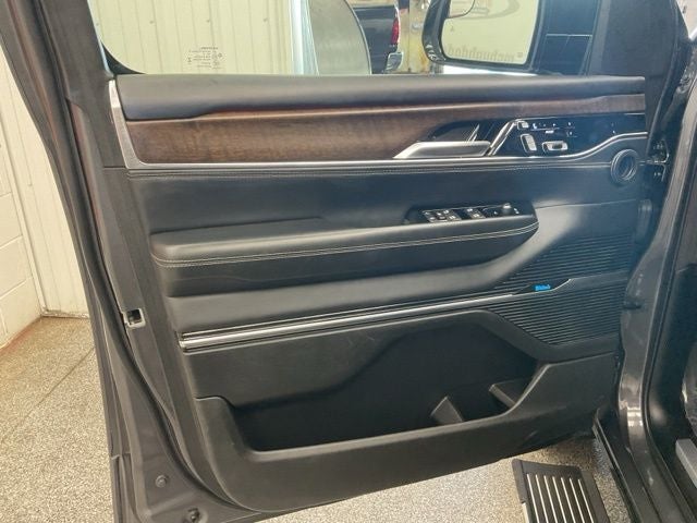 2024 Jeep Grand Wagoneer L 4x4