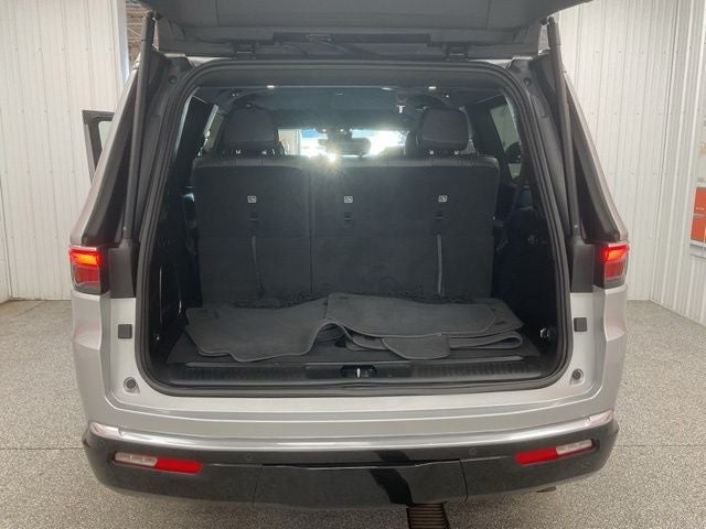 2022 Jeep Wagoneer Series II 4x4