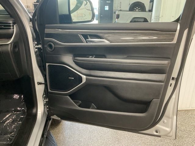 2022 Jeep Wagoneer Series II 4x4