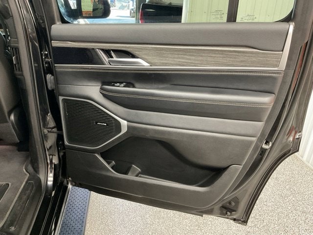 2024 Jeep Wagoneer Series III 4x4