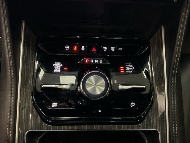 2022 Jeep Wagoneer Series III 4x4