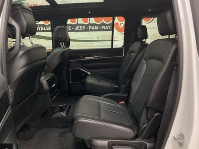 2022 Jeep Wagoneer Series III 4x4