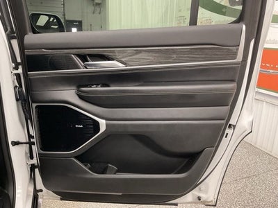 2022 Jeep Wagoneer Series III 4x4