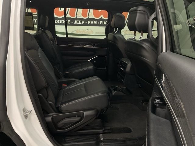 2022 Jeep Wagoneer Series III 4x4