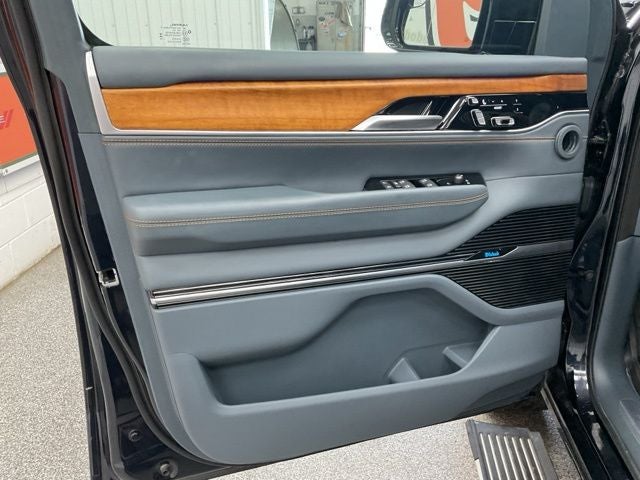 2024 Jeep Grand Wagoneer Series III 4x4