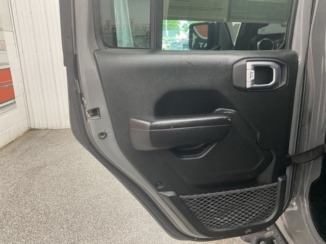 2021 Jeep Gladiator Willys 4x4