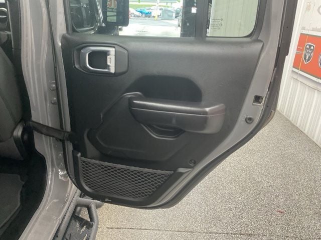 2021 Jeep Gladiator Willys 4x4
