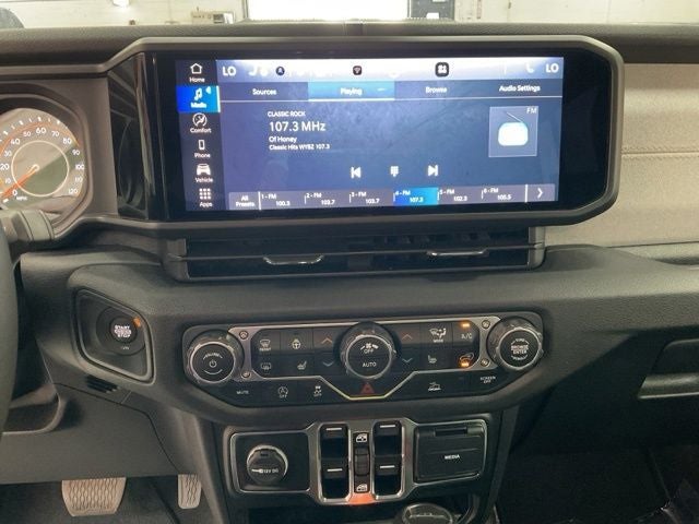 2025 Jeep Gladiator Sport S