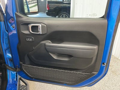 2025 Jeep Gladiator Nighthawk
