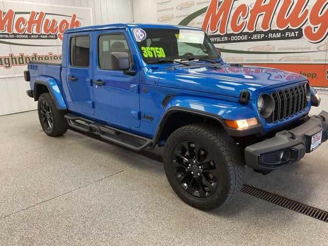 2025 Jeep Gladiator Nighthawk