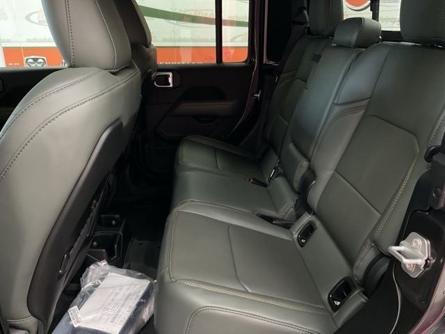 2026 Jeep Gladiator GLADIATOR MOJAVE X 4X4