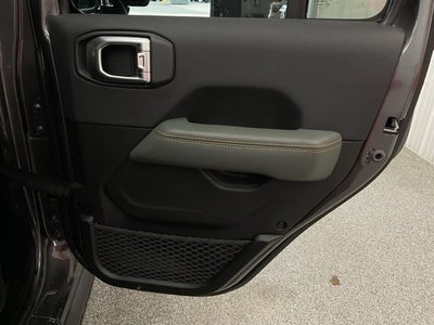 2026 Jeep Gladiator GLADIATOR MOJAVE X 4X4