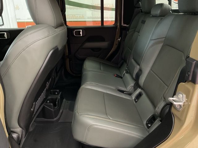 2026 Jeep Gladiator GLADIATOR MOJAVE X 4X4