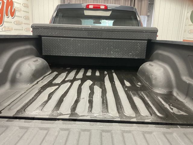 2018 RAM 1500 Express Quad Cab 4x4 6'4' Box