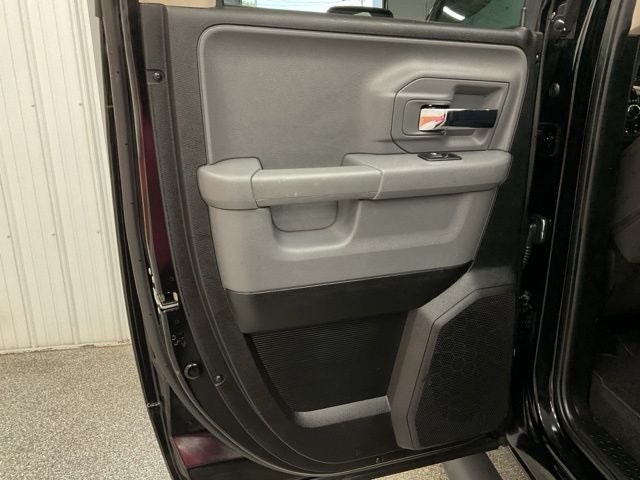 2020 RAM 1500 Classic Warlock Quad Cab 4x4 6'4' Box