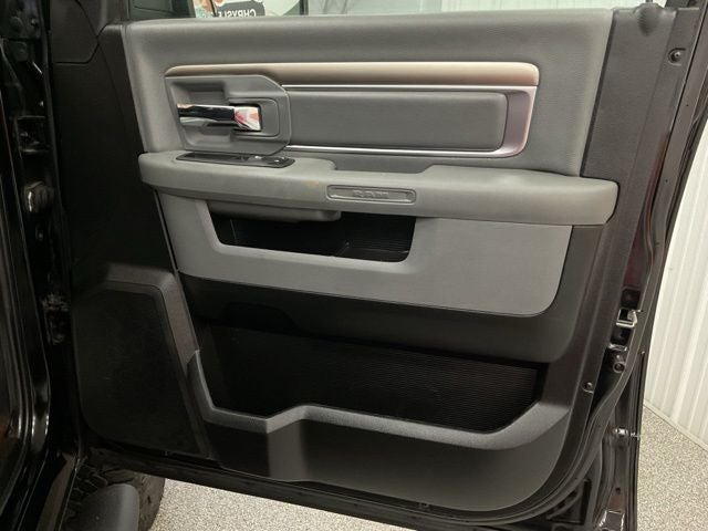 2020 RAM 1500 Classic Warlock Quad Cab 4x4 6'4' Box
