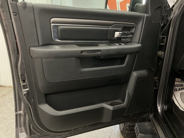 2021 RAM 1500 Classic Warlock Quad Cab 4x4 6'4' Box