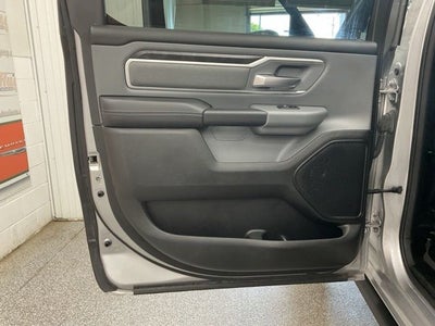 2022 RAM 1500 Big Horn Crew Cab 4x4 5'7' Box