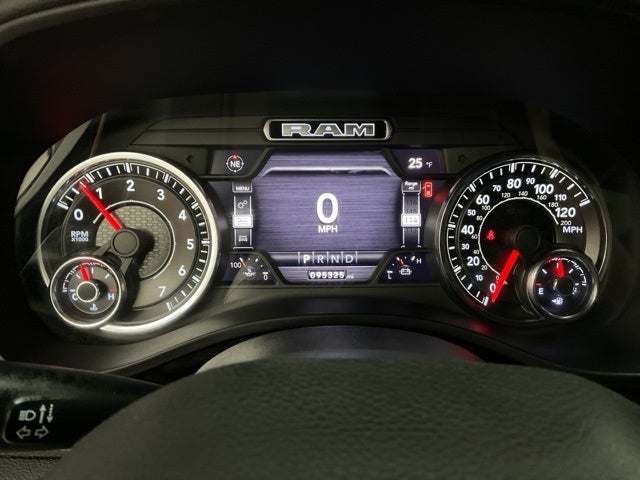 2021 RAM 1500 Big Horn Crew Cab 4x4 5'7' Box